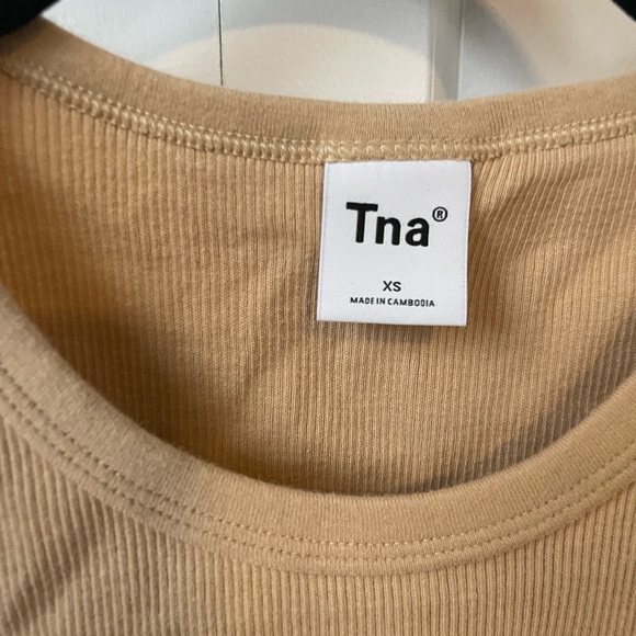 ARITZIA TNA Cropped Tank Top - Picture 2 of 2